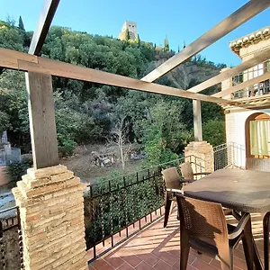 Increibles Vistas Bajo La Alhambra Apartamento